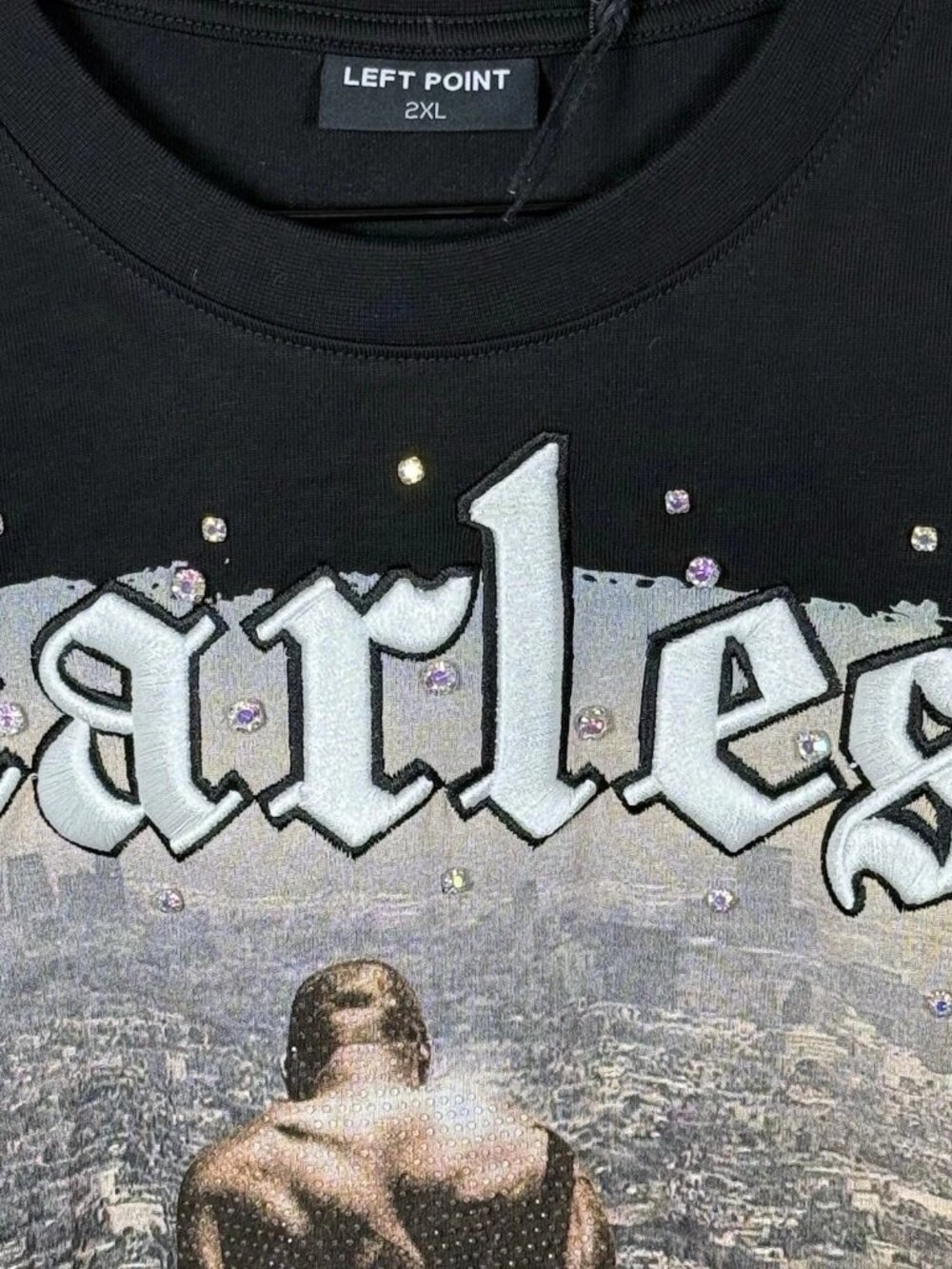 Left Point "Fearless" Rhinestone Graphic Tee 2XL - Picture 2 of 5